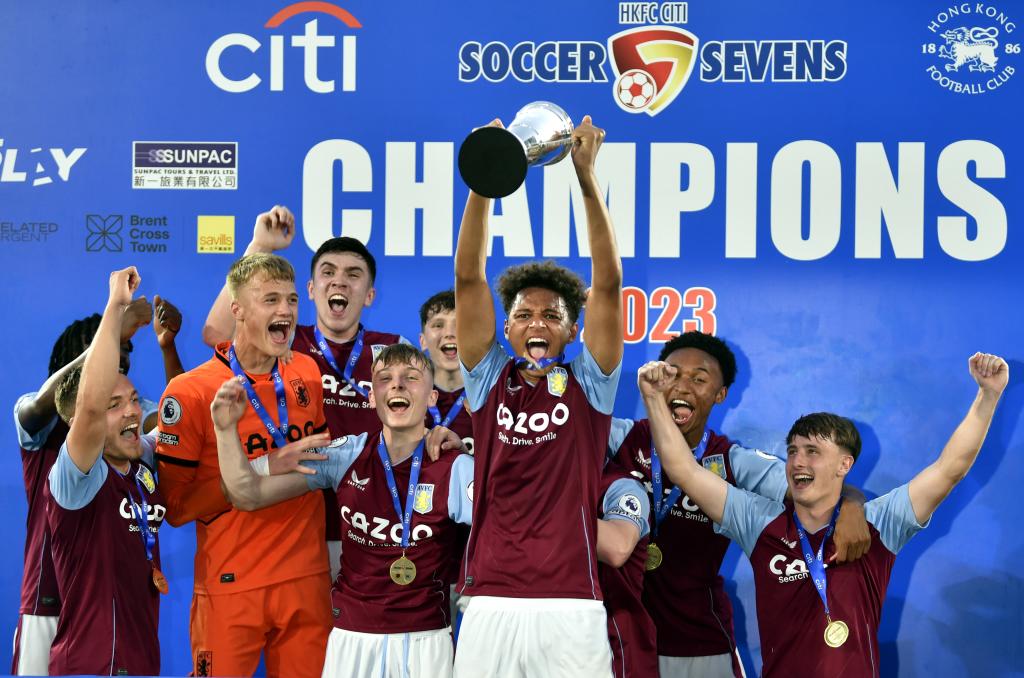 在赛前的互 在赛前的互