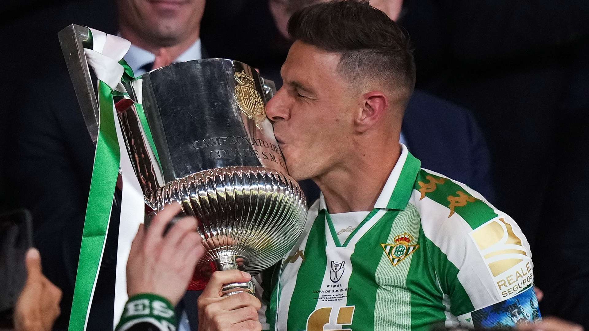 现始终备受 现始终备受